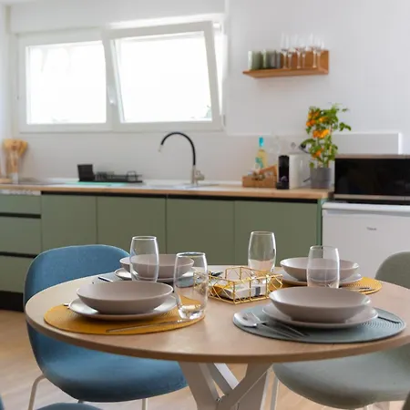 Apartment Casa Lima - Spacious Souterrain Close To The Torremolinos